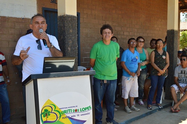 Prefeito Bernildo Val inaugura estrada com grande festa na zona rural de Buriti dos Lopes - Imagem 5