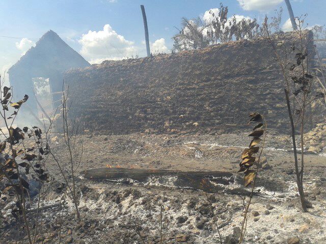 GAV e toda população ajudam famílias que perderam tudo em incêndio. - Imagem 4