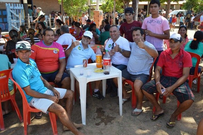 Prefeito Bernildo Val inaugura estrada com grande festa na zona rural de Buriti dos Lopes - Imagem 27