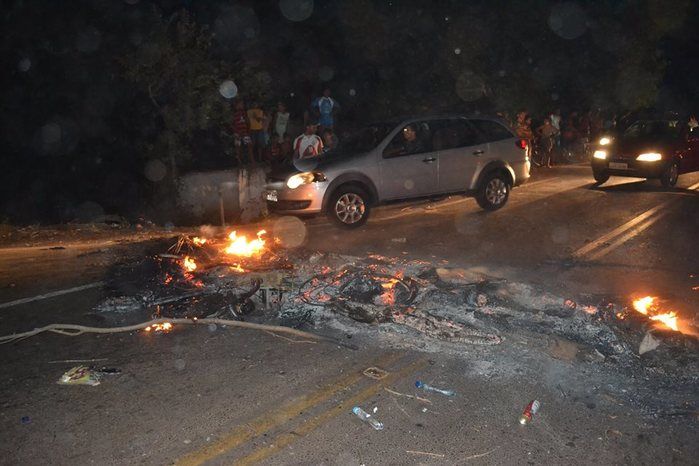 Com serviço de péssima qualidade e talões caros população reivindica seus direitos - Imagem 9