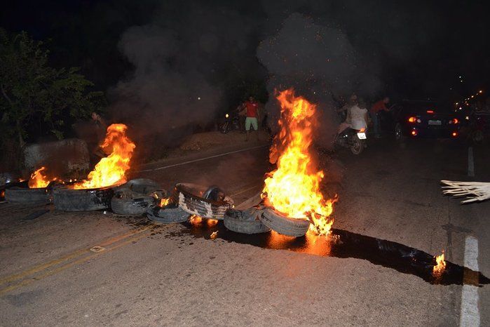 Com serviço de péssima qualidade e talões caros população reivindica seus direitos - Imagem 3