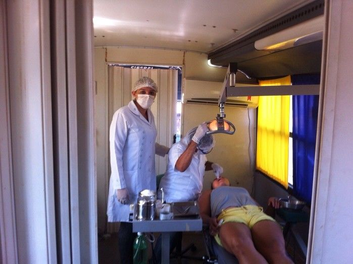 Unidade Móvel de Saúde realiza atendimentos odontológicos gratuitos - Imagem 4