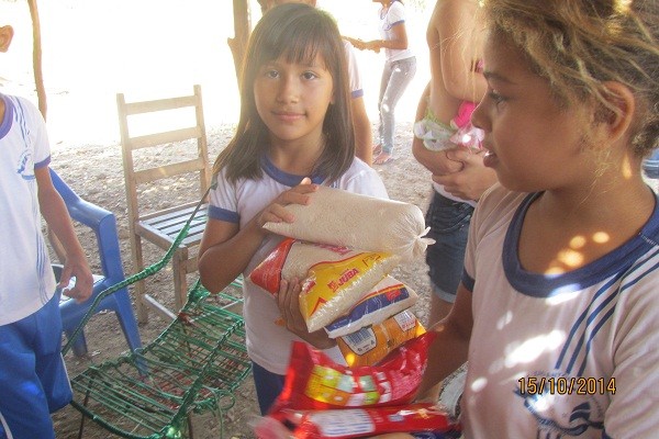 Ato de Solidariedade para com as familias carentes - Imagem 1