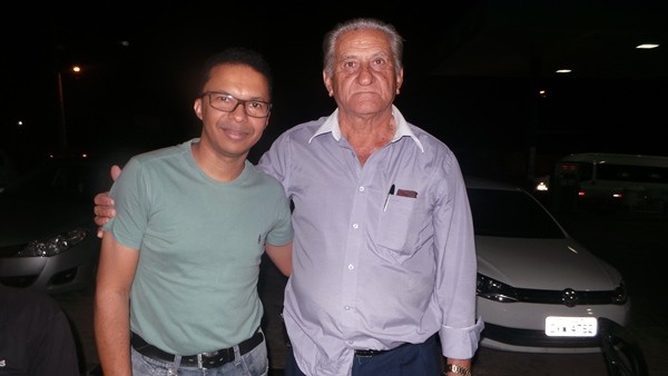 Dr. João Lacerda ganha festa surpresa - Imagem 11