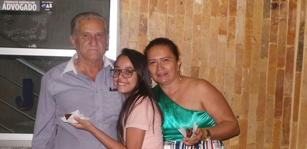 Dr. João Lacerda ganha festa surpresa - Imagem 10