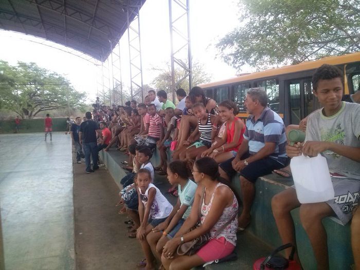 Alunos de Escolas Municipais participam de torneio esportivo - Imagem 4