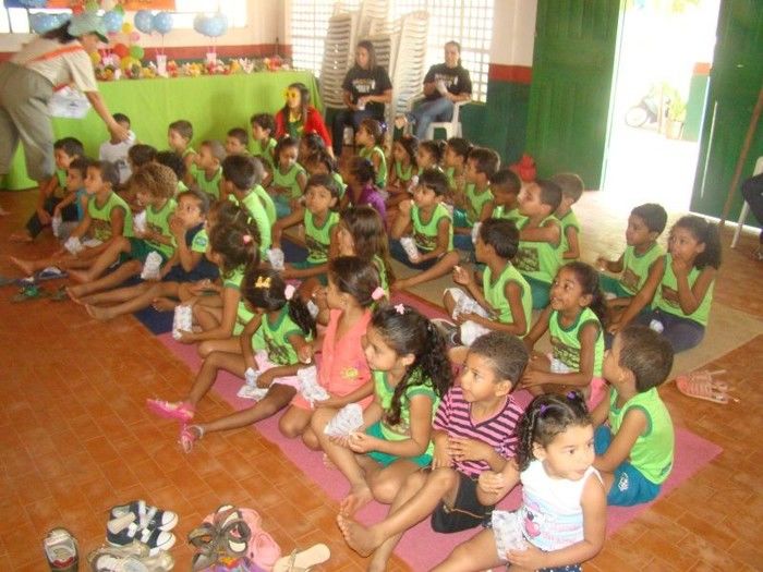 CRAS I realiza Projeto Cine Criança com apresentações teatrais em José de Freitas - Imagem 11