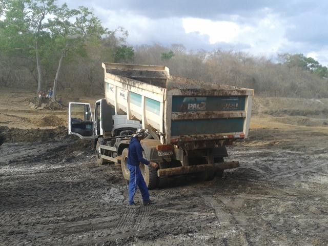 Prefeitura Começou a Recuperação do “Tanque” em Furta-Lhe a Volta - Imagem 10