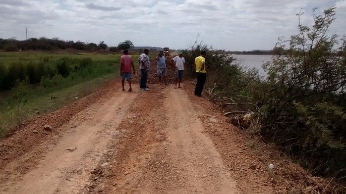Prefeitura de Buriti dos Lopes reconstrói barragem para produtores do município - Imagem 9