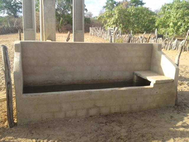 Prefeitura Começou a Recuperação do “Tanque” em Furta-Lhe a Volta - Imagem 37