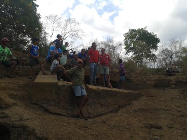 Prefeitura Começou a Recuperação do “Tanque” em Furta-Lhe a Volta - Imagem 18