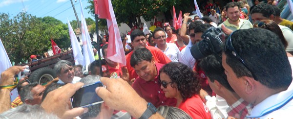 Prefeita Paula Araujo participa de evento politico em prol da candidatura de Dilma Roussef - Imagem 4