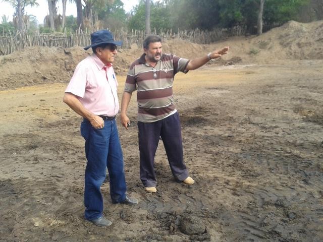 Prefeitura Começou a Recuperação do “Tanque” em Furta-Lhe a Volta - Imagem 4