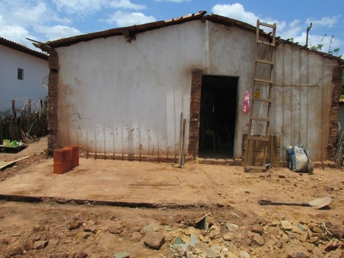 Parede cai e Mata Pai de Família em Agricolândia  - Imagem 9