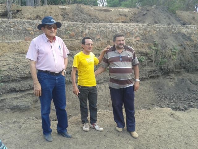 Prefeitura Começou a Recuperação do “Tanque” em Furta-Lhe a Volta - Imagem 17