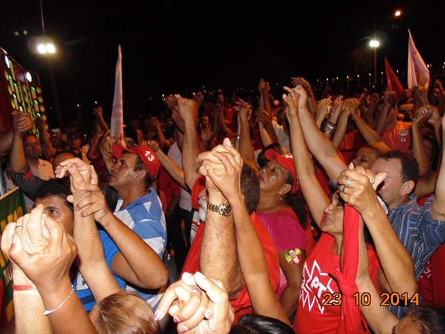 Prefeito Zé Resende participa do último ato de campanha de Dilma em Campo Maior - Imagem 10