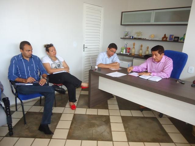Prefeito Dr.Zé Maria Reuniu-se Com Seu Secretáriado - Imagem 10