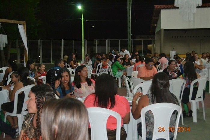 SEMEC e Prefeitura realizam festa em homenagem ao professor - Imagem 4