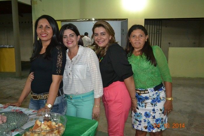 SEMEC e Prefeitura realizam festa em homenagem ao professor - Imagem 5