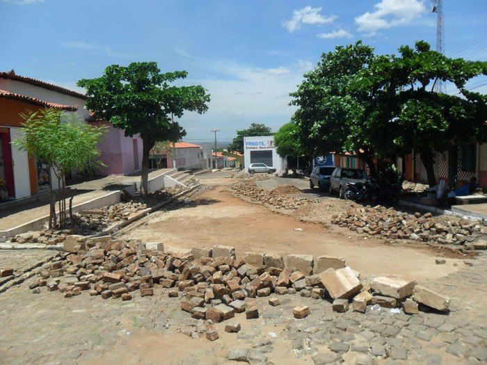 Prefeitura inicia recuperação de calçamentos - Imagem 6