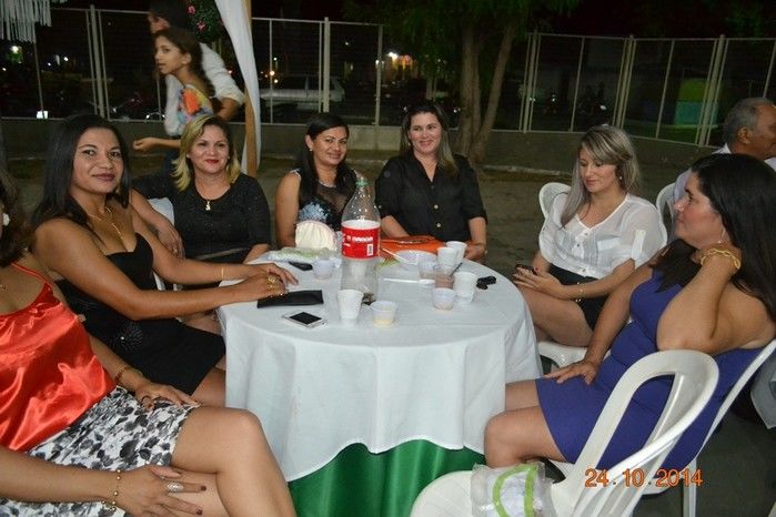 SEMEC e Prefeitura realizam festa em homenagem ao professor - Imagem 14