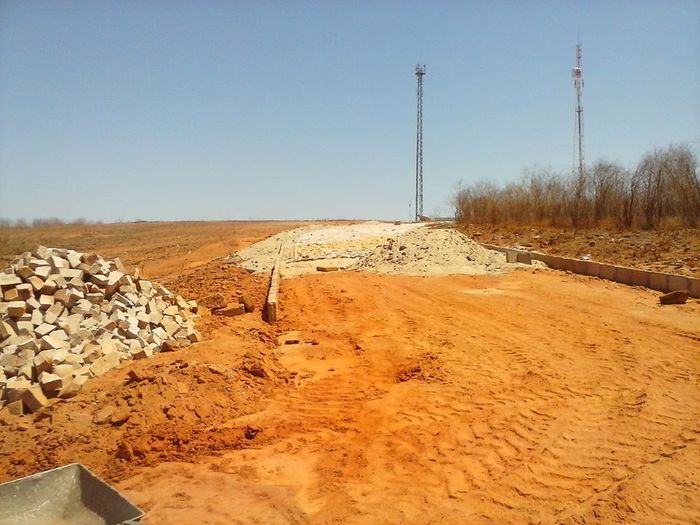 Obras do calçamento na rua de acesso ao nicho da Capela Nossa Senhora de Fátima está em fase de conclusão - Imagem 6