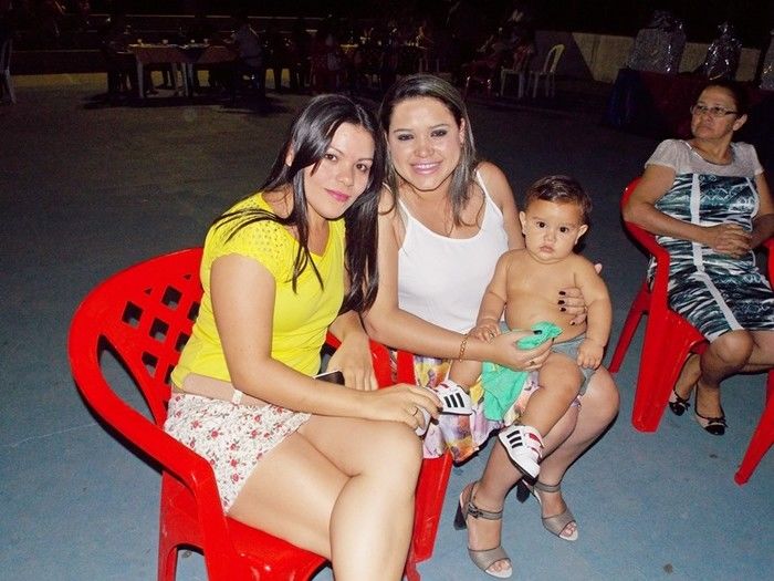 Secretaria de Educação realiza singela homenagem aos seus funcionários  - Imagem 16