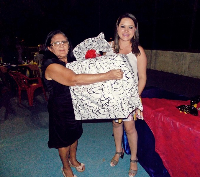 Secretaria de Educação realiza singela homenagem aos seus funcionários  - Imagem 32