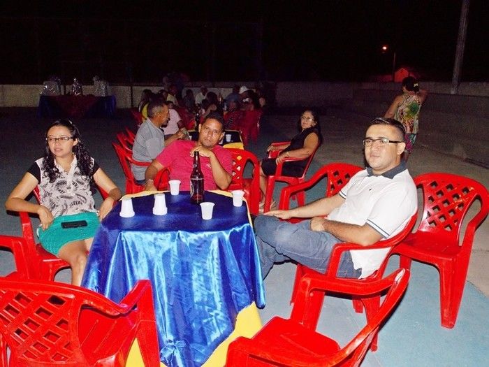 Secretaria de Educação realiza singela homenagem aos seus funcionários  - Imagem 18