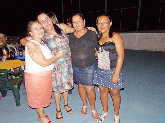 Secretaria de Educação realiza singela homenagem aos seus funcionários  - Imagem 8