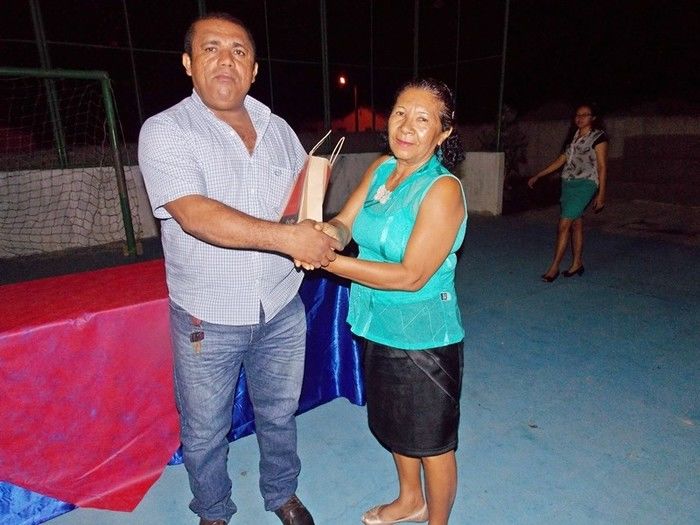 Secretaria de Educação realiza singela homenagem aos seus funcionários  - Imagem 35