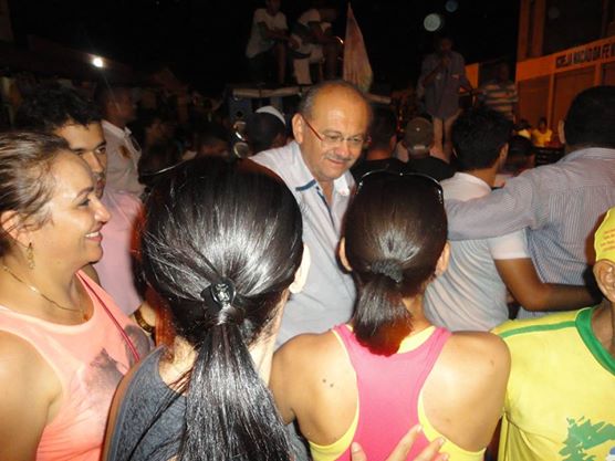 Fernando Monteiro e Atila Lira encerra campanha em Barras - Imagem 9