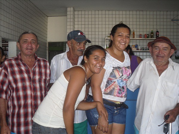 Idosos de Pimenteiras visitam o litoral piauiense. Veja fotos - Imagem 15