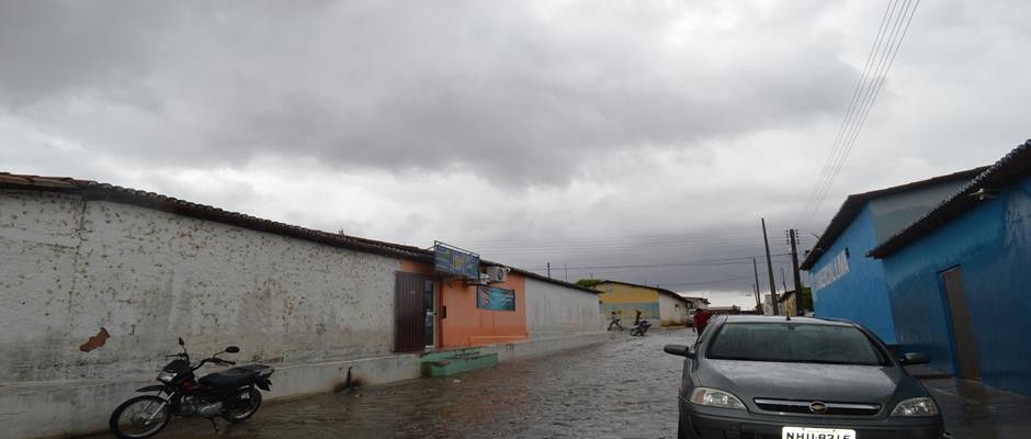 Chuva chega a Vila Nova do Piauí no semiárido piauiense!