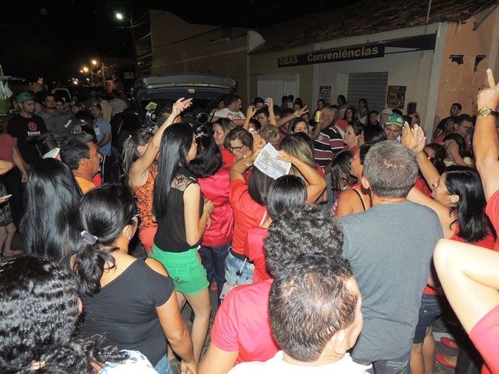 Expressiva votação em Pedro II consagra Prefeita Neuma Café como principal liderança - Imagem 36