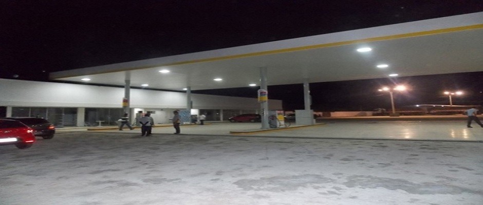 Campo Maior e leva dinheiro e celulares