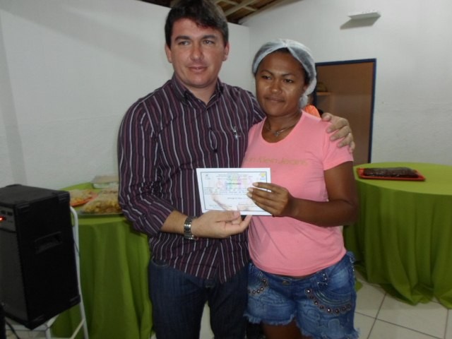 Prefeitos Dr.Zé Maria Entrega Certificados e Realiza Inauguração na Localidade Canto - Imagem 27