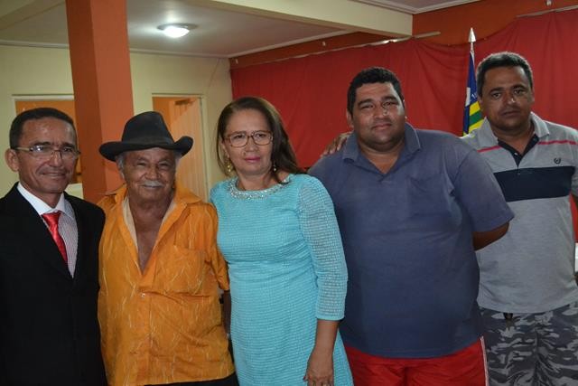 Vice-prefeita Lucia Lacerda assumi a prefeitura de Pimenteiras - Imagem 43