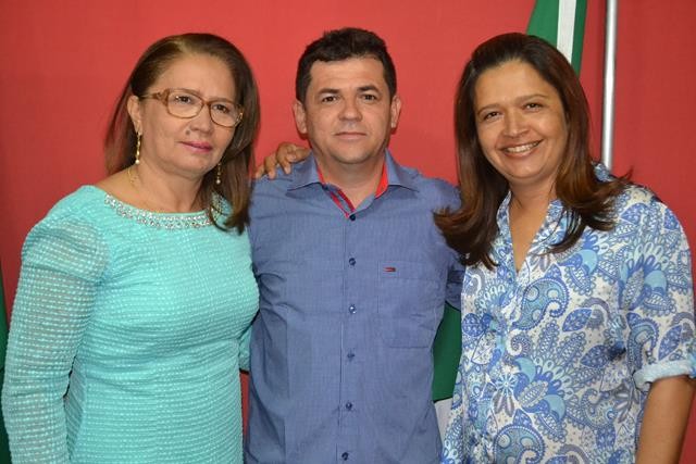 Vice-prefeita Lucia Lacerda assumi a prefeitura de Pimenteiras - Imagem 41