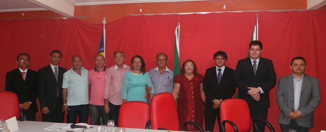 Vice-prefeita Lucia Lacerda assumi a prefeitura de Pimenteiras - Imagem 5