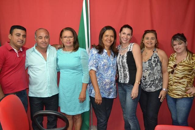 Vice-prefeita Lucia Lacerda assumi a prefeitura de Pimenteiras - Imagem 38