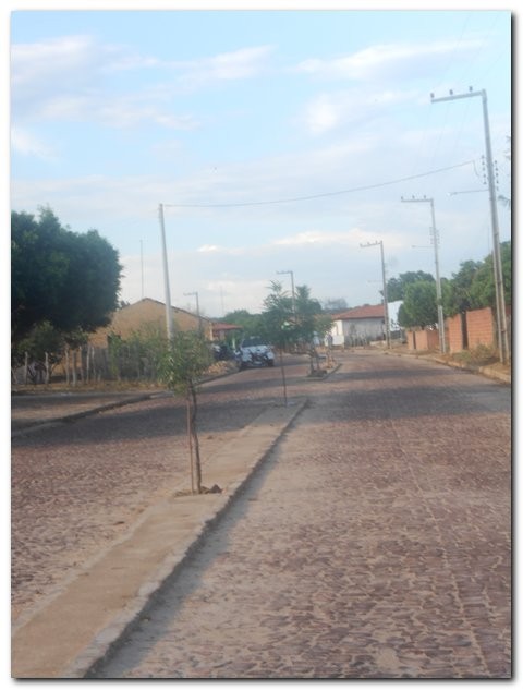 Dr. Moura amplia calçamento no Povoado Roque - Imagem 6