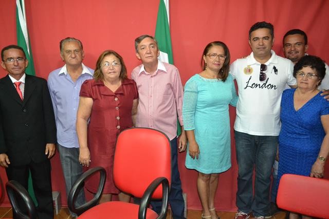 Vice-prefeita Lucia Lacerda assumi a prefeitura de Pimenteiras - Imagem 32