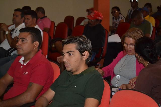 Vice-prefeita Lucia Lacerda assumi a prefeitura de Pimenteiras - Imagem 30