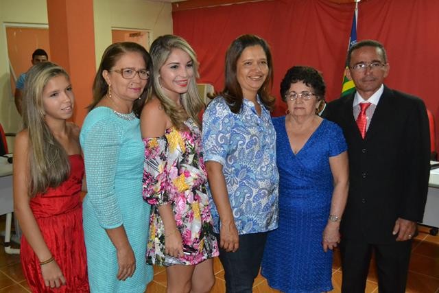 Vice-prefeita Lucia Lacerda assumi a prefeitura de Pimenteiras - Imagem 57