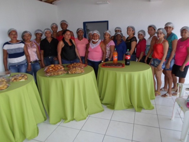 Prefeitos Dr.Zé Maria Entrega Certificados e Realiza Inauguração na Localidade Canto - Imagem 10