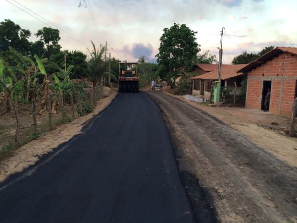 Prefeitura Municipal asfalta 36 mil m² de ruas no município - Imagem 4
