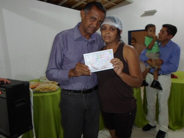 Prefeitos Dr.Zé Maria Entrega Certificados e Realiza Inauguração na Localidade Canto - Imagem 32