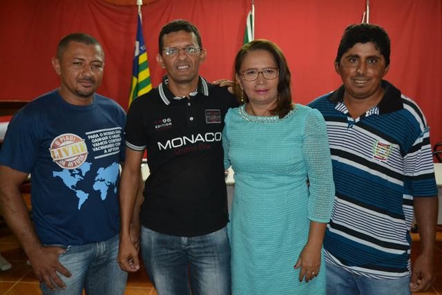 Vice-prefeita Lucia Lacerda assumi a prefeitura de Pimenteiras - Imagem 47