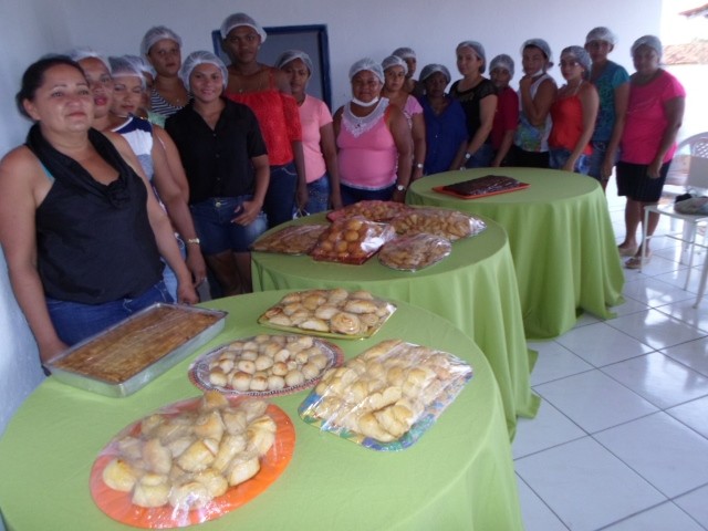 Prefeitos Dr.Zé Maria Entrega Certificados e Realiza Inauguração na Localidade Canto - Imagem 8